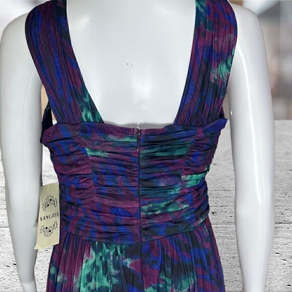 Sangria Multicolor Print Gown - Picture 5 of 6